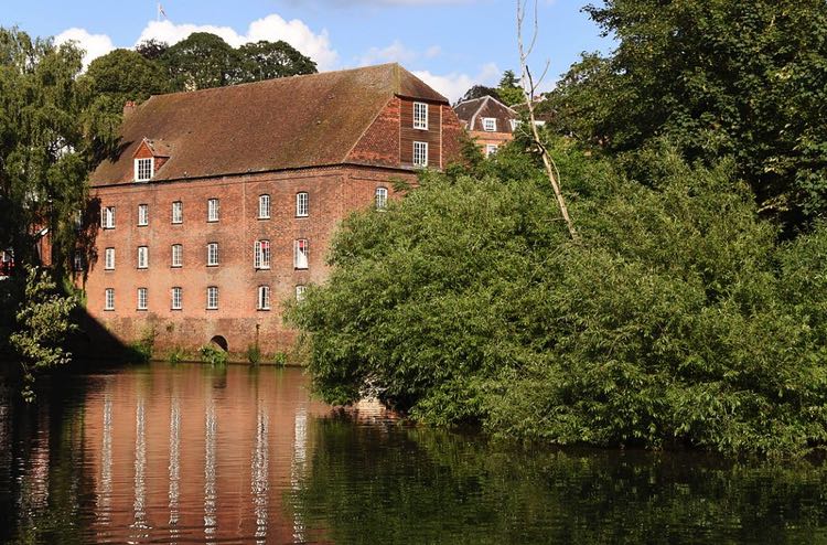 Building along the River Wey