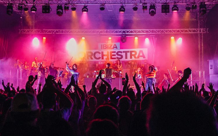 Ibiza Orchestra crowds