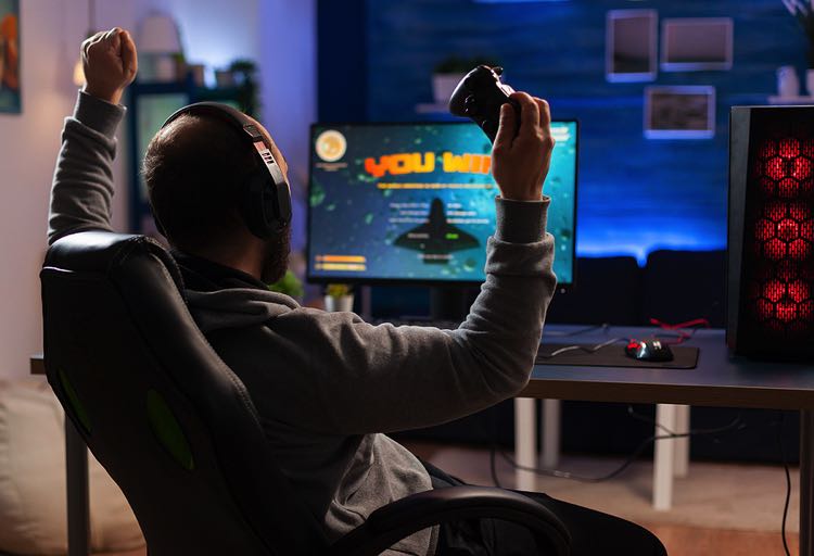 Gamer desk win