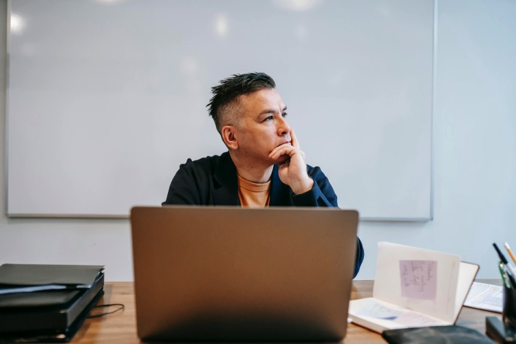 How Local Businesses in Guildford Can Improve Their Online Visual Branding