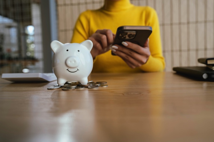 Savings concept with piggy bank